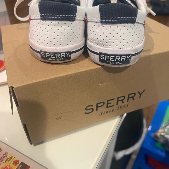 White sperry sneakers - Picture 5 of 6